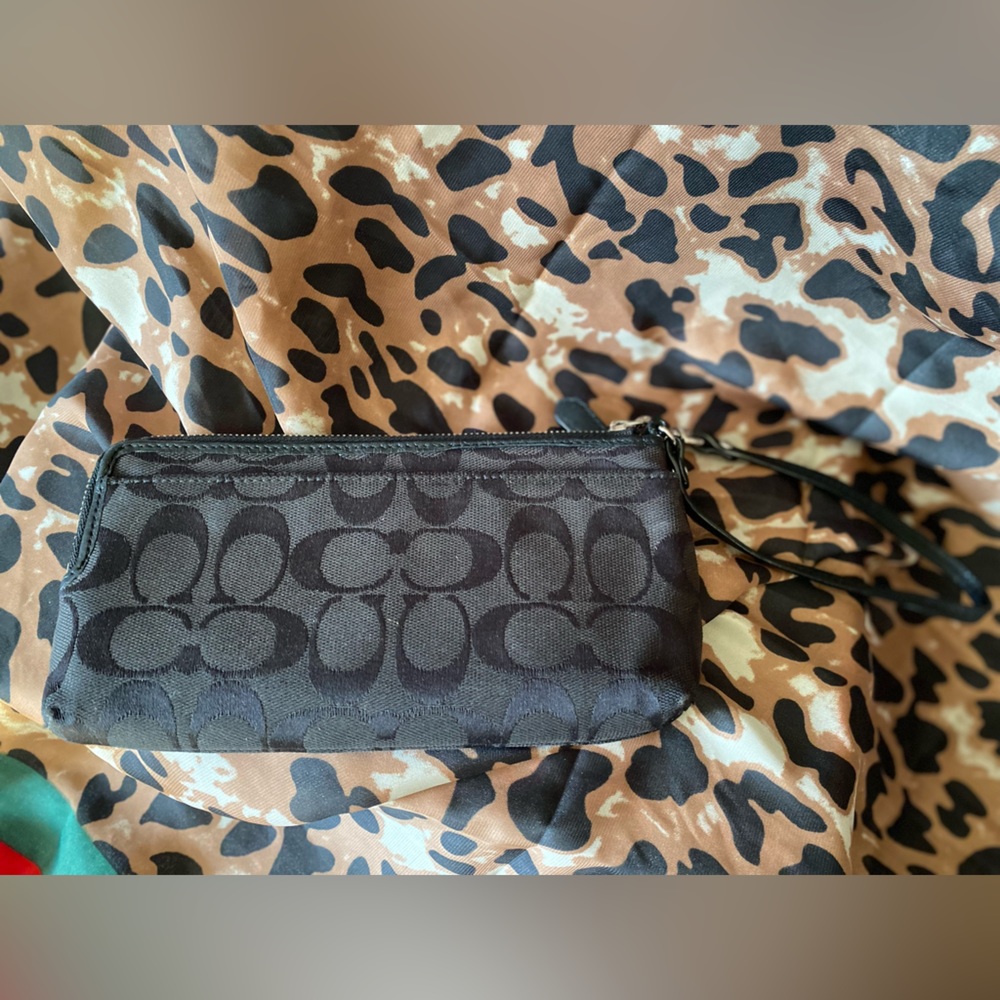 Coach Wristlet - Picture 5 of 5